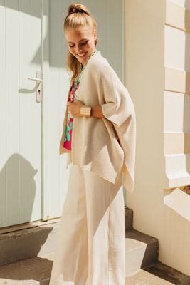 Z26 MORE PONCHO GAELLE Z26 MORE PONCHO GAELLE