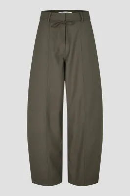 W26-27 SECOND BLINK NEW CARGO