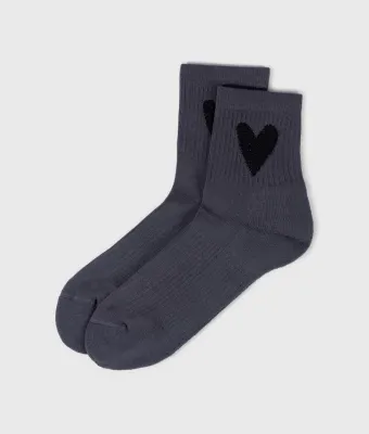 W26-27 10 SOCKS HEART
