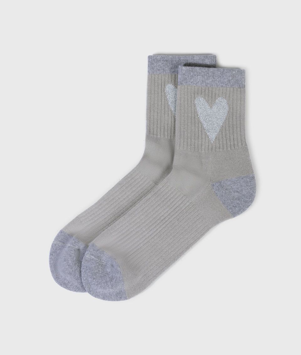 W26-27 10 SOCKS HEART