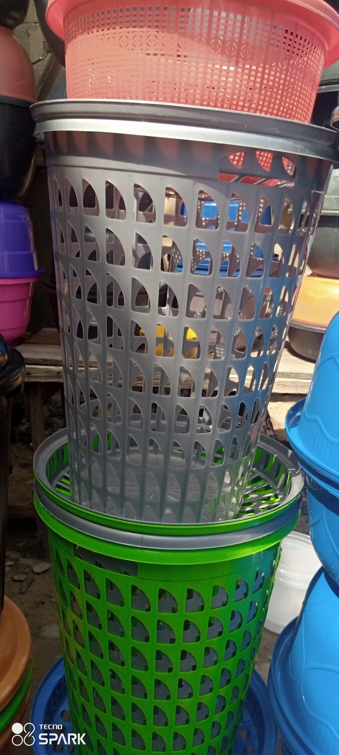 Dana laundry basket