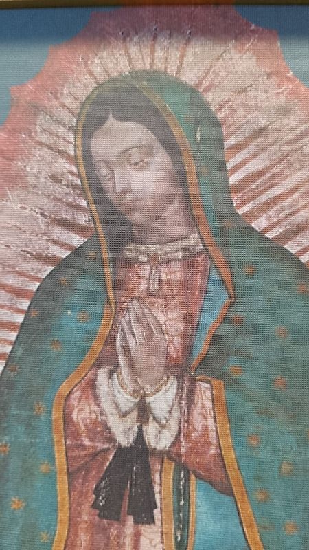 Madonna von Guadalupe mit goldenem Bilderrahmen (17x32cm) Madonna von Guadalupe mit goldenem Bilderrahmen (17x32cm)