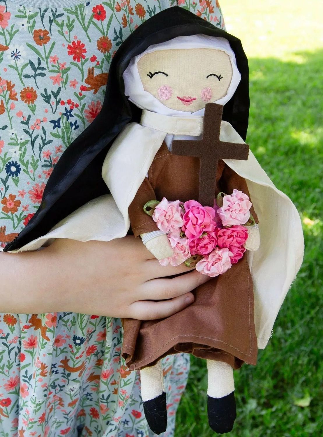 THERESE VON LISIEUX RAGDOLL (SHINING LIGHT DOLL PUPPE) THERESE VON LISIEUX RAGDOLL (SHINING LIGHT DOLL PUPPE)
