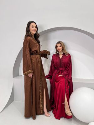 Earth &amp; Royalty