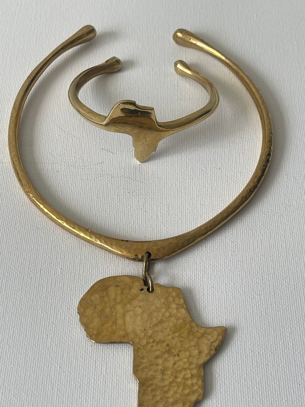 African Heritage Collar &amp; Bangle