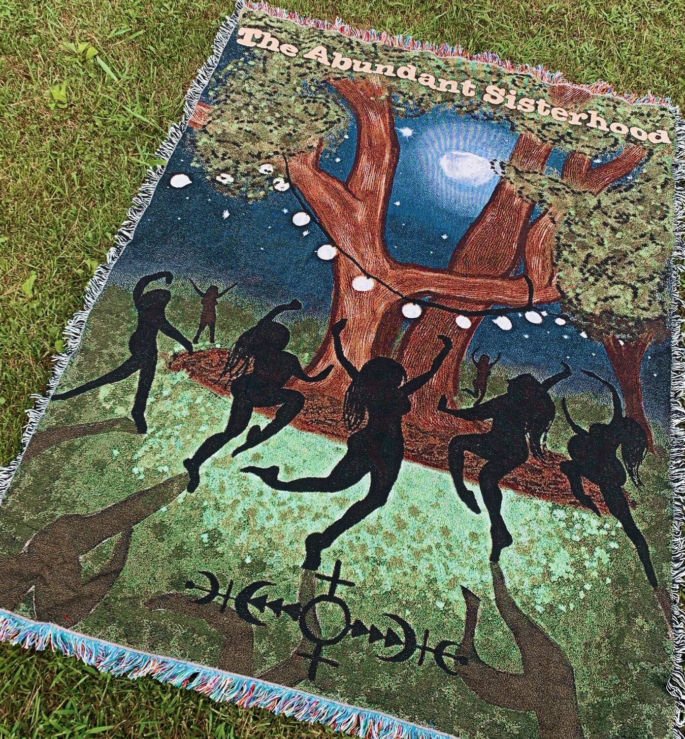 Tree of Abundance Throw