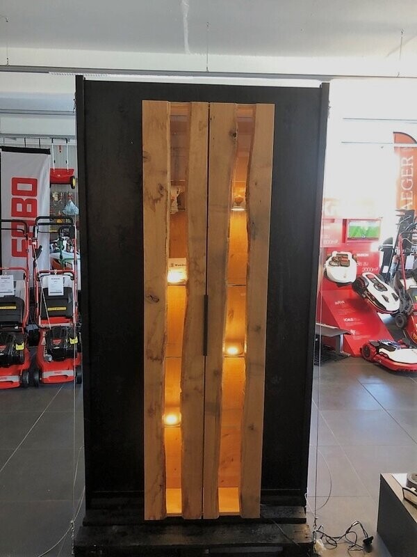 TrinkBAR / Vitrine zweitürig TrinkBAR / Vitrine zweitürig