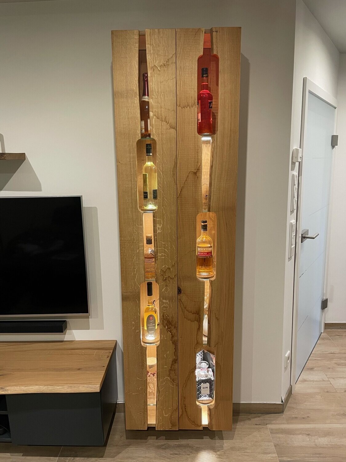 TrinkBAR / Vitrine mit Bottle-Eye