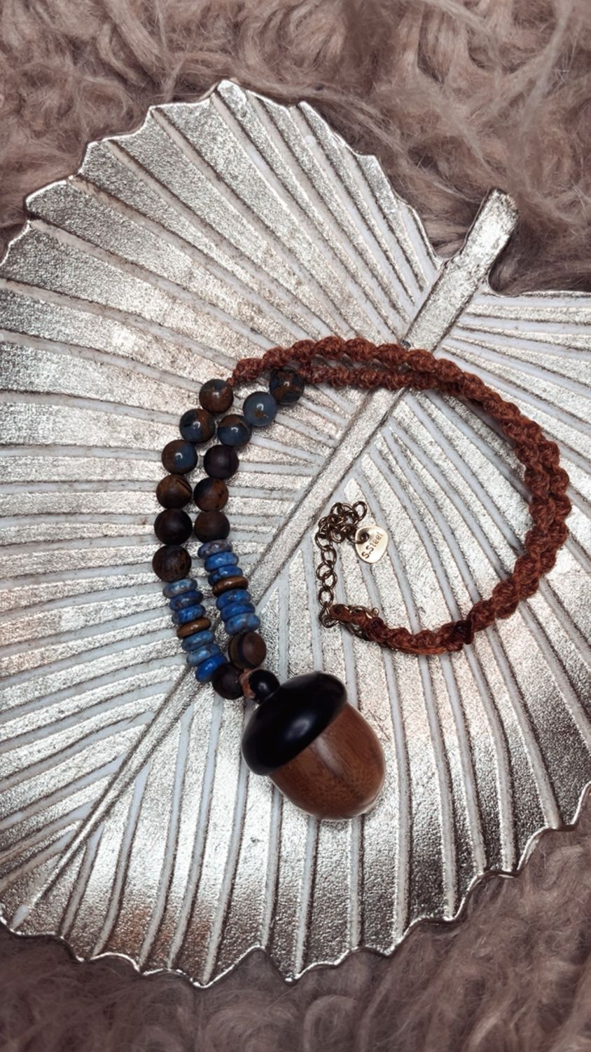 Eichelkette mit Natursteinen