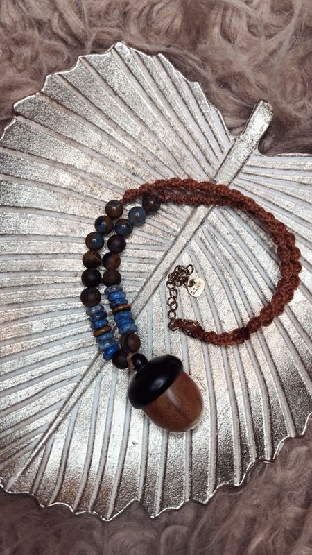 Eichelkette mit Natursteinen