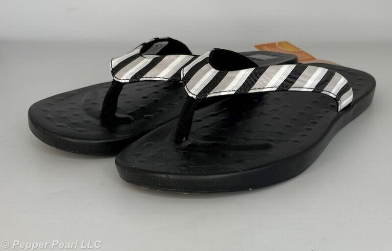 FLIP FLOP Thong Sandals Women's sizes 9 to 11 Black White