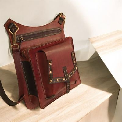 Modern Arrow bag