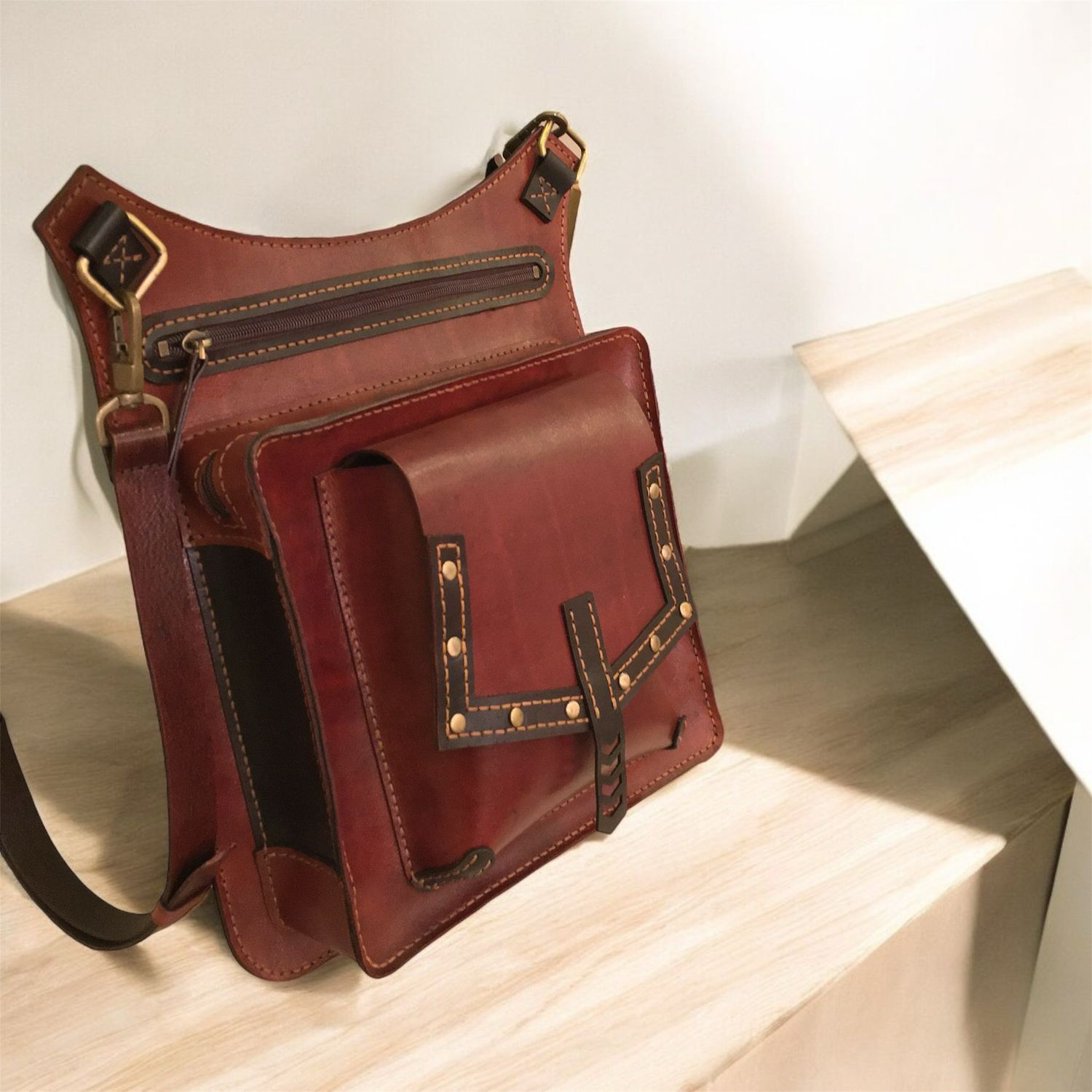 Modern Arrow bag