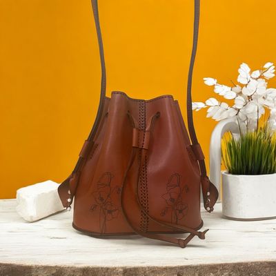 Bucket bag