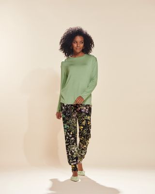 Essenza shirt  Basil green