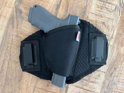 Breezy Hyder in the Waistband Holster - Compact Right