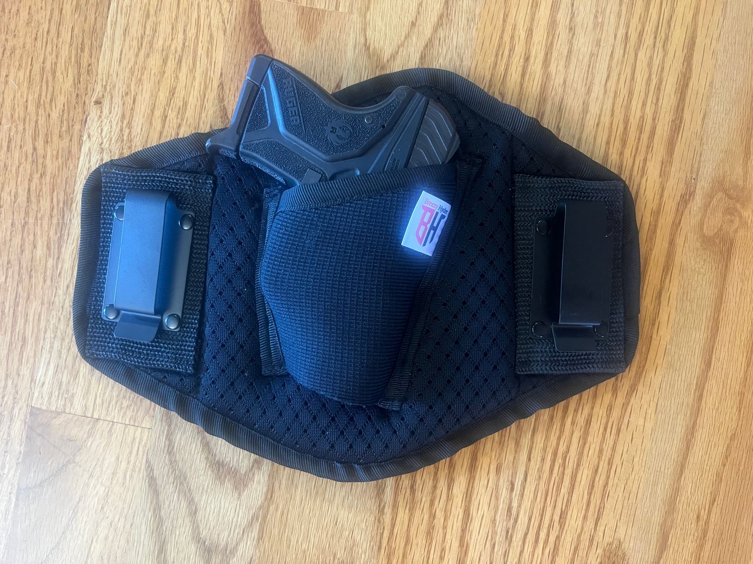 Breezy Hyder in the Waistband Holster - Sub-Compact Right Breezy Hyder in the Waistband Holster - Sub-Compact Right