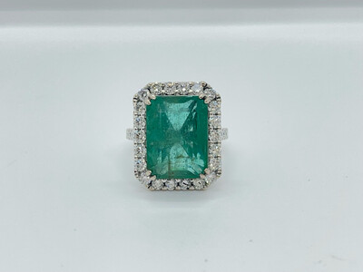 18ct White Gold Emerald And Diamond Cluster Ring