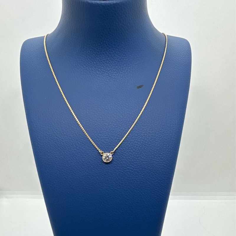 18ct Yellow Gold Diamond Set Necklace