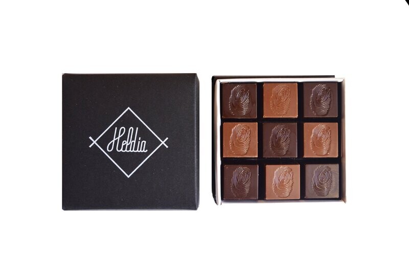 Assortiment de 18 chocolats fins (écrin noir)