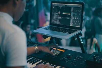 Special Session with beats