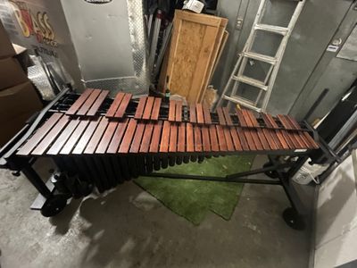 Majestic M1646P 4.6 Rosewood Marimba on Field - Used