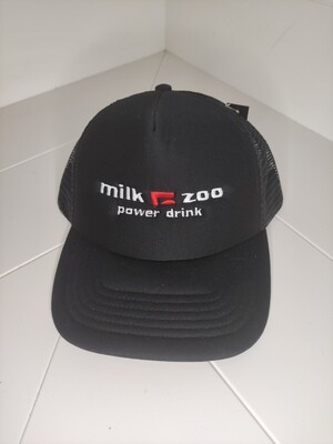Cappellino Trucker logo ricamato "MILK ZOO" colore all black (nero totale)