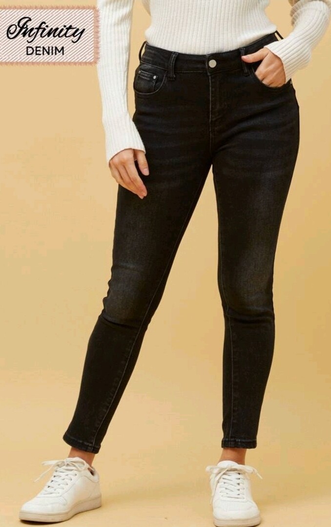Infinity Black Straight Stretch Jean