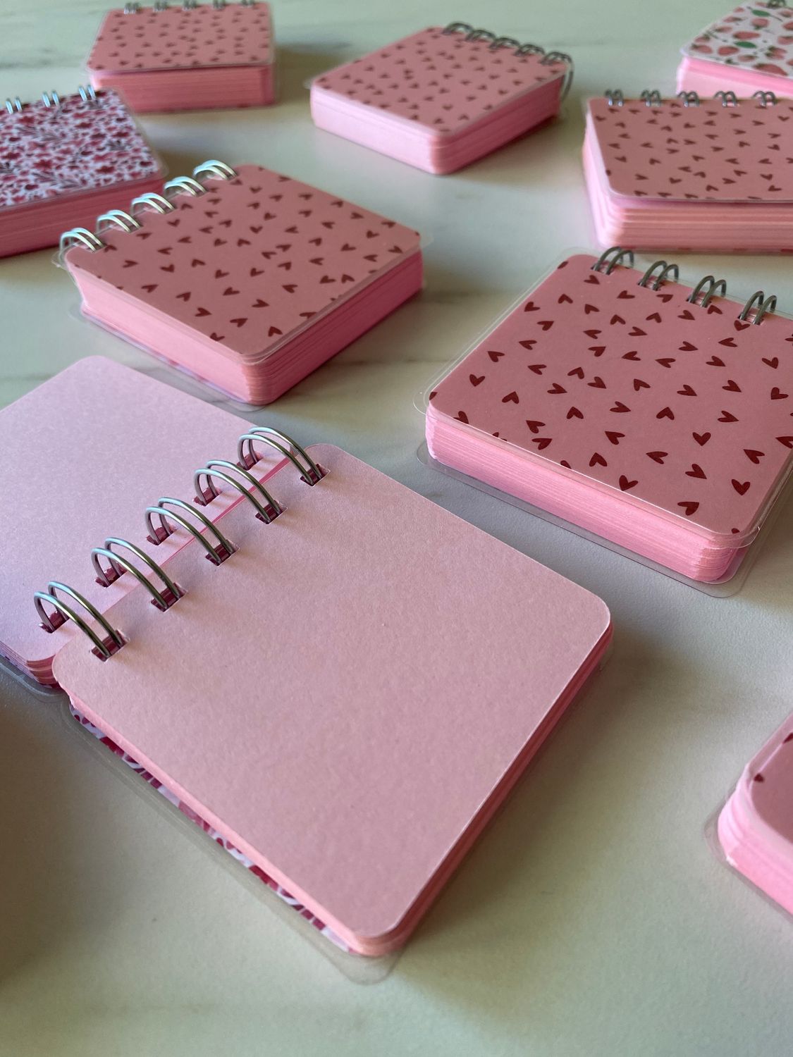 Sketchbook mikro (Sketchy) 160g pink