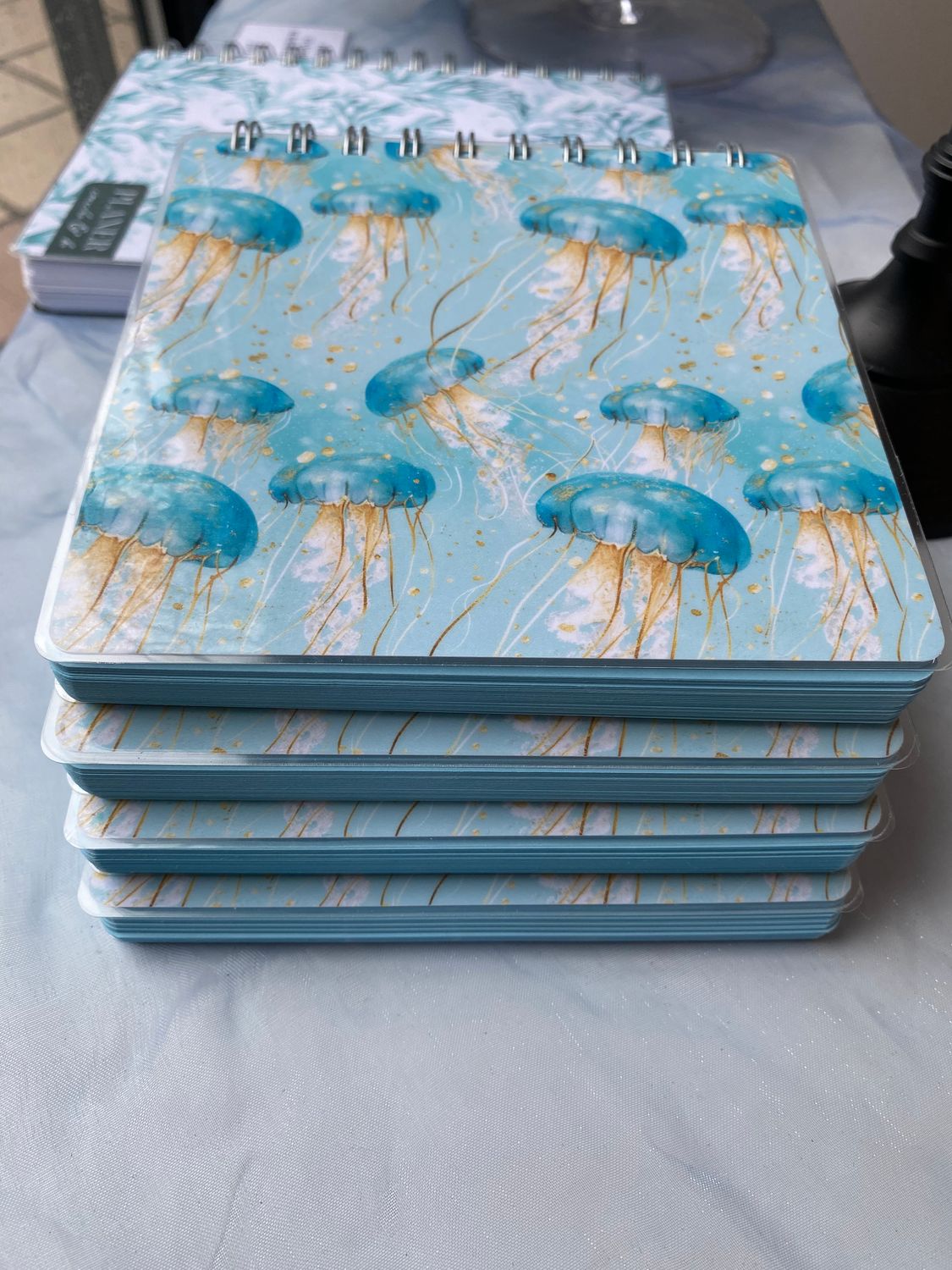 Sketchbook kvadratni 160g plavi