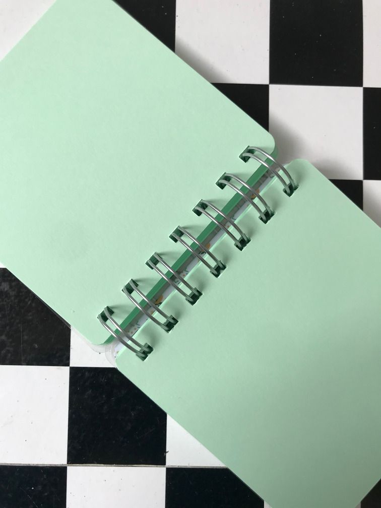 Sketchbook 99mm mini 160g zeleni Sketchbook 99mm mini 160g zeleni