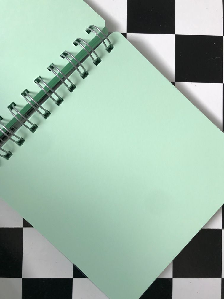 Sketchbook 140mm 160g zeleni Sketchbook 140mm 160g zeleni