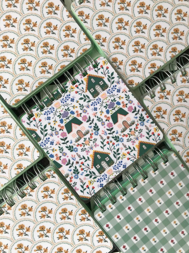 Sketchbook 140mm 160g zeleni Sketchbook 140mm 160g zeleni