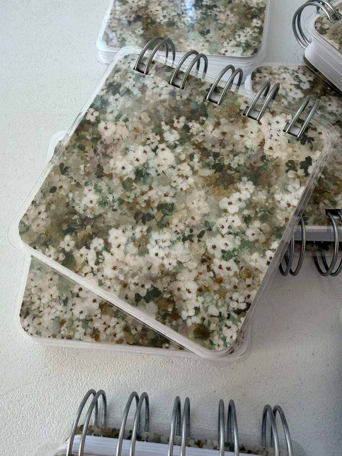 Sketchbook mikro 120g beli (70x70)