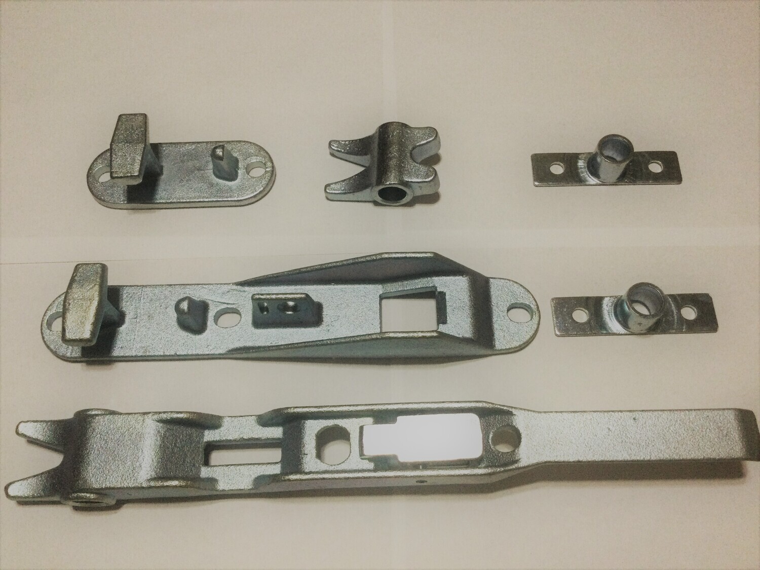 Conjunto de cierre puerta trasera