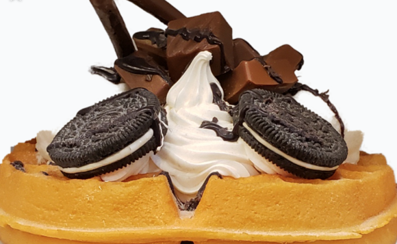 Oreo Chocolate Cake Waffle