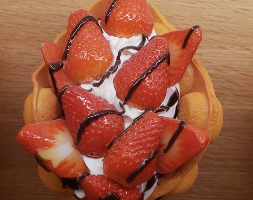 Strawberry Original Egg Puff