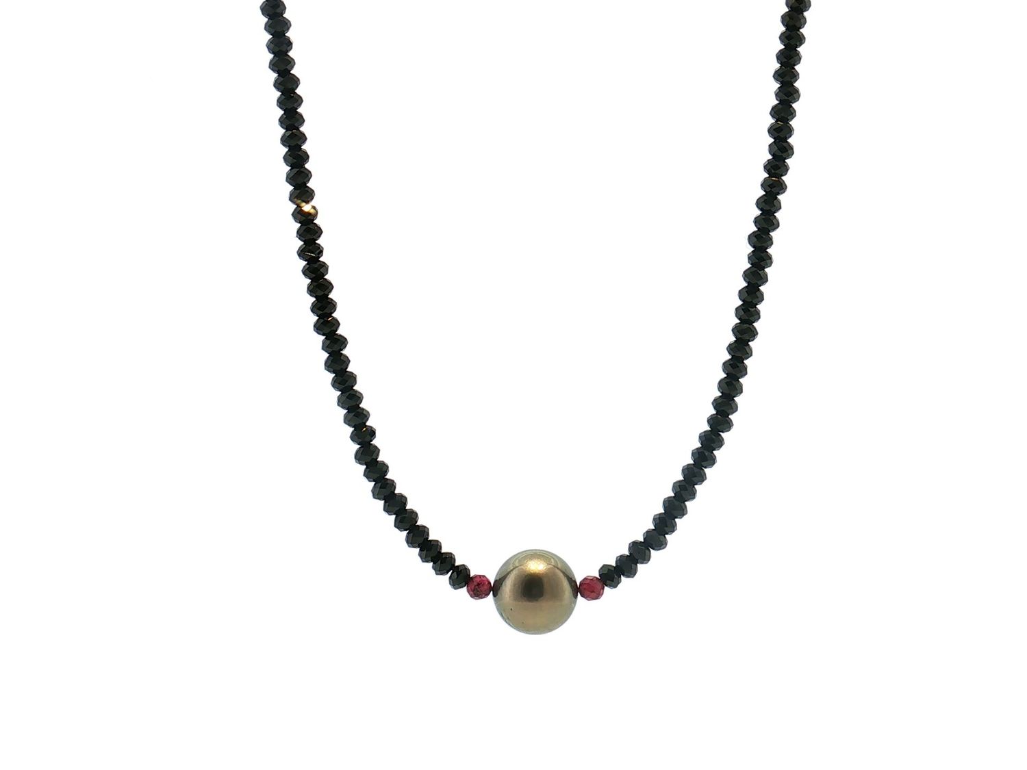 Tahitian Pearl with Faceted Black Spinel