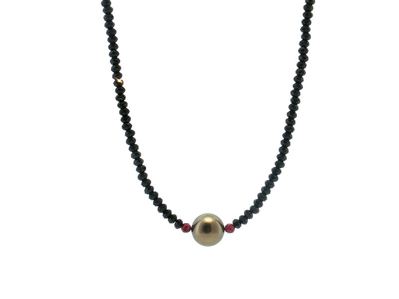 Tahitian Pearl with Faceted Black Spinel