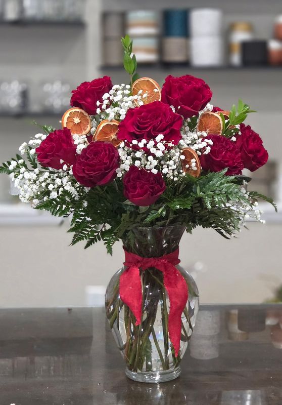 Not your Ordinary Rose Arrangement Not your Ordinary Rose Arrangement