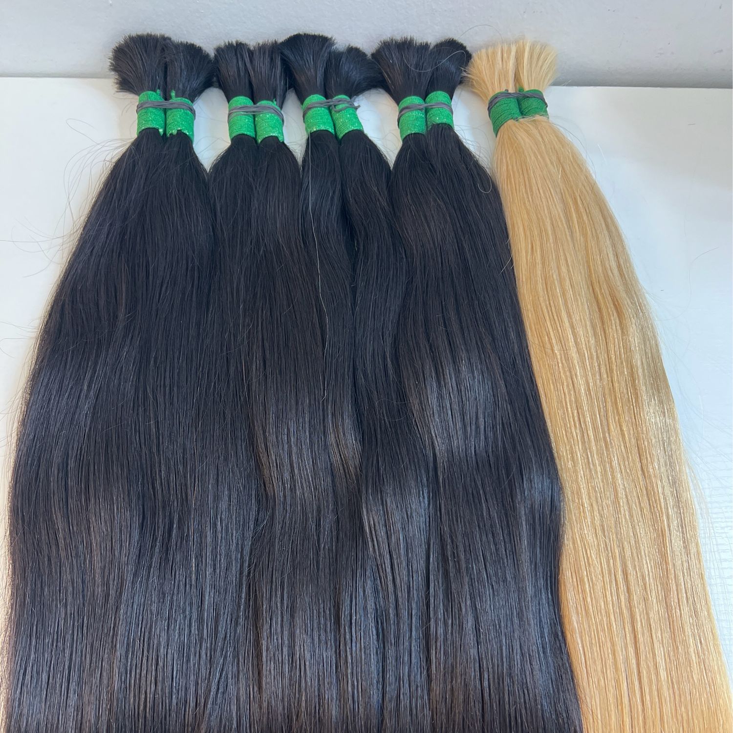 1 kg bulk straight, black and blonde
