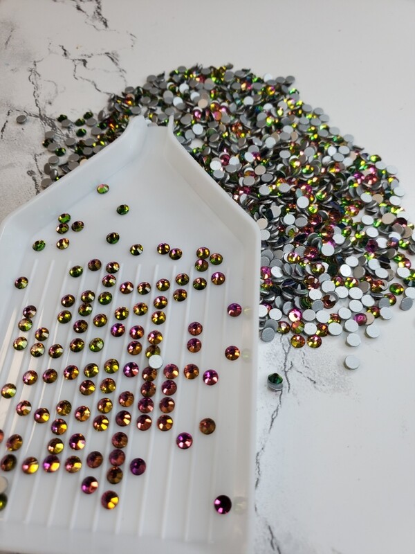 SS10 Glass Rhinestones Color shift Rainbow 