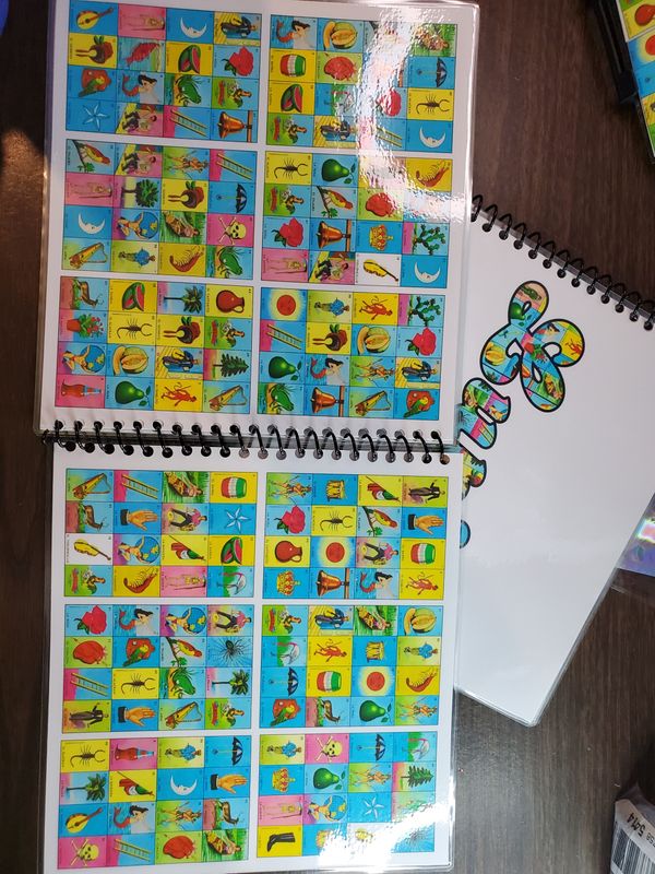 6 or 12 play Loteria Booklet 4x4 or  5x5 has 36 boards 