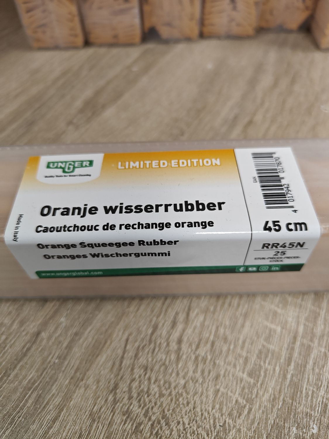 Limited Edition Oranje wisser rubber 45 cm box 25 stuks