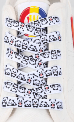 Lacets plats blancs imprimés "Panda kawaii"