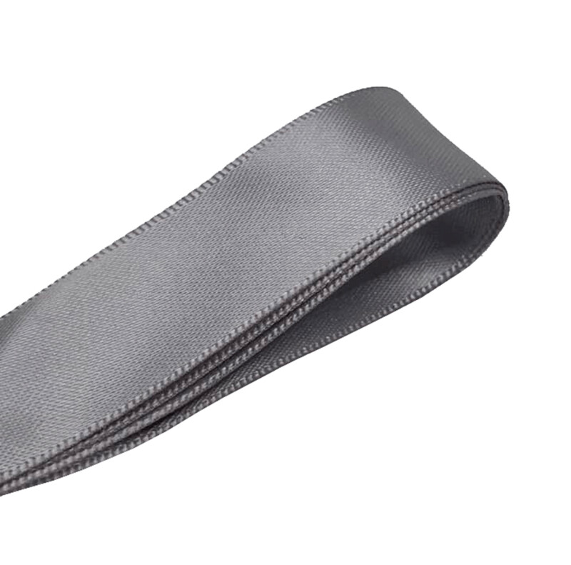 Wide flat laces in silver satin