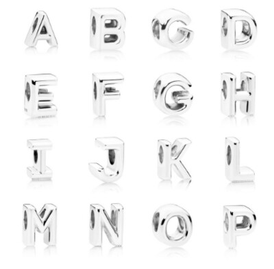 Lettres de l'alphabet en acier