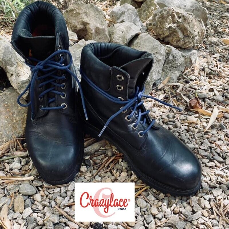 Round navy blue 550 type 3 paracord laces