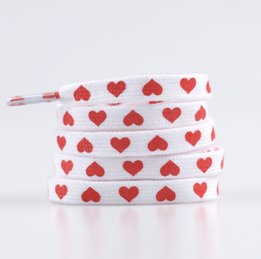 Lacets plats fantaisies coeurs - Blanc et rouge