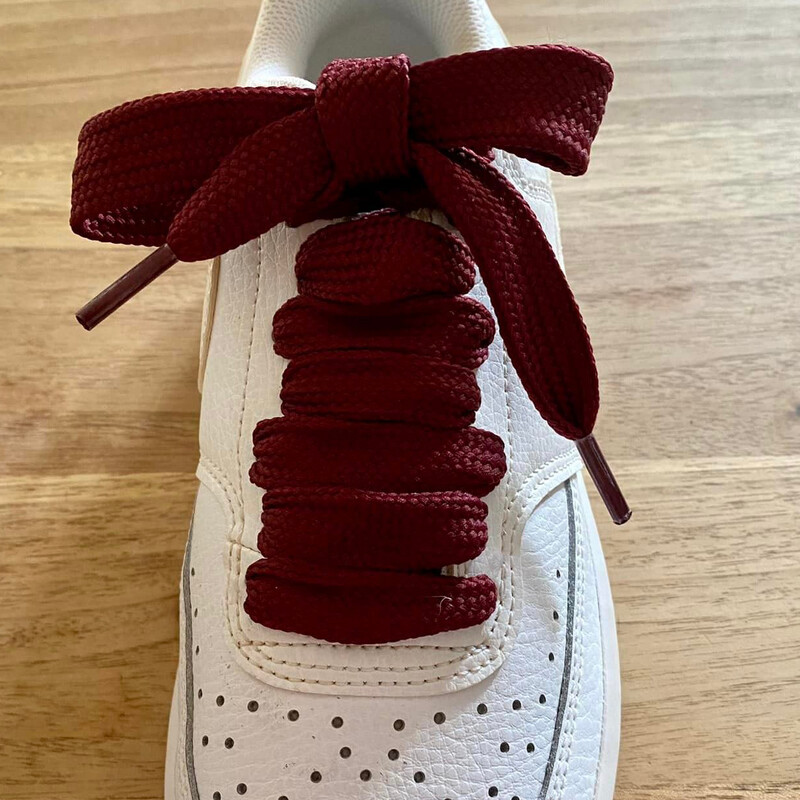 Wide flat shoelaces 1.8 cm burgundy - Crazylace